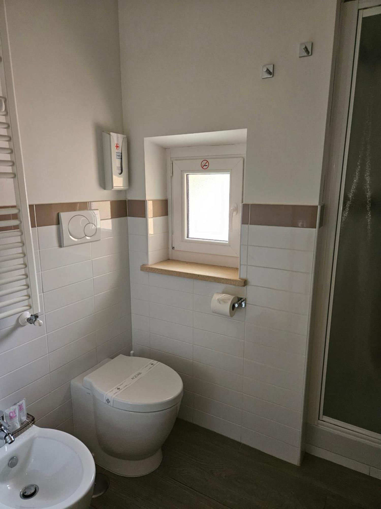 Albis Guest house 2*
