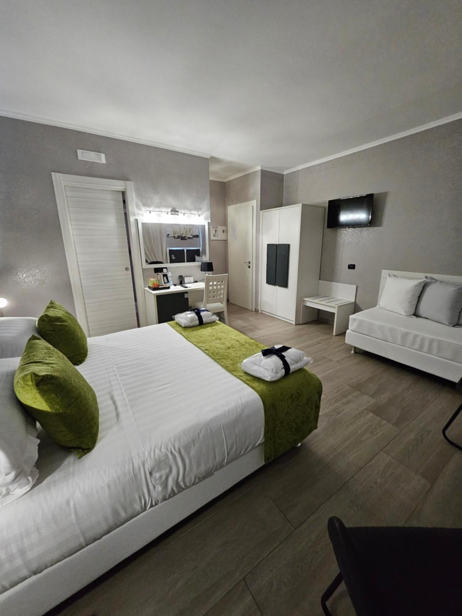 Guest house Albis 2*